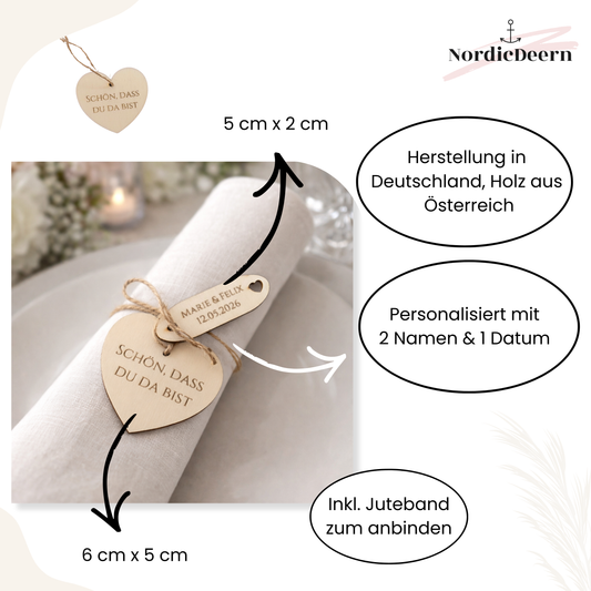 Personalisierter Holz Anhänger Herz zur Hochzeit – „Schön, dass Du da bist“ – Tischdekoration & Gastgeschenk – 5er Set Serviettenanhänger