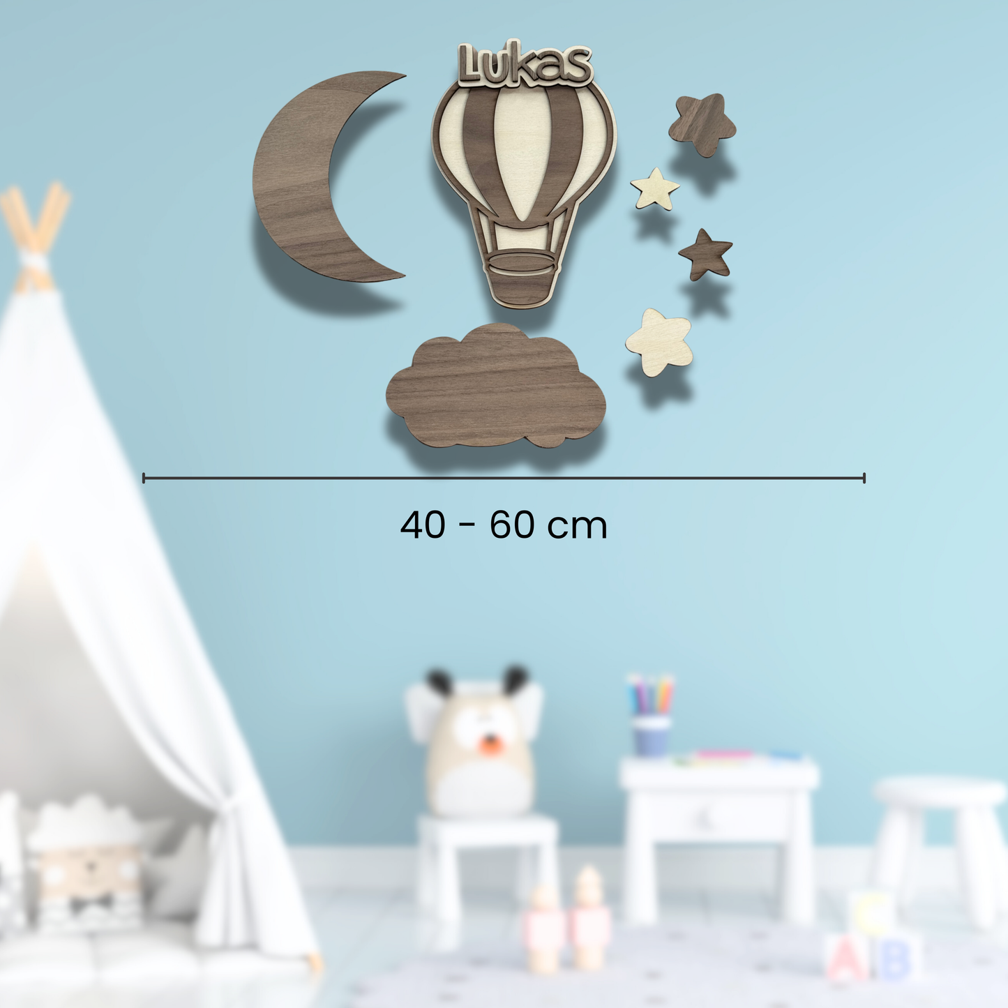 Personalisierte Wanddeko fürs Babyzimmer – Wolken, Mond & Heißluftballon aus Holz