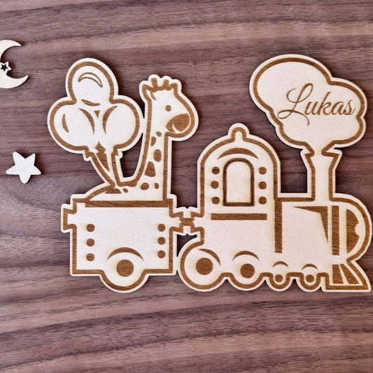 Personalisierbares Namensschild „Zug mit Giraffe“ – Holzdeko für Babyzimmer und Kinderzimmer Türschild