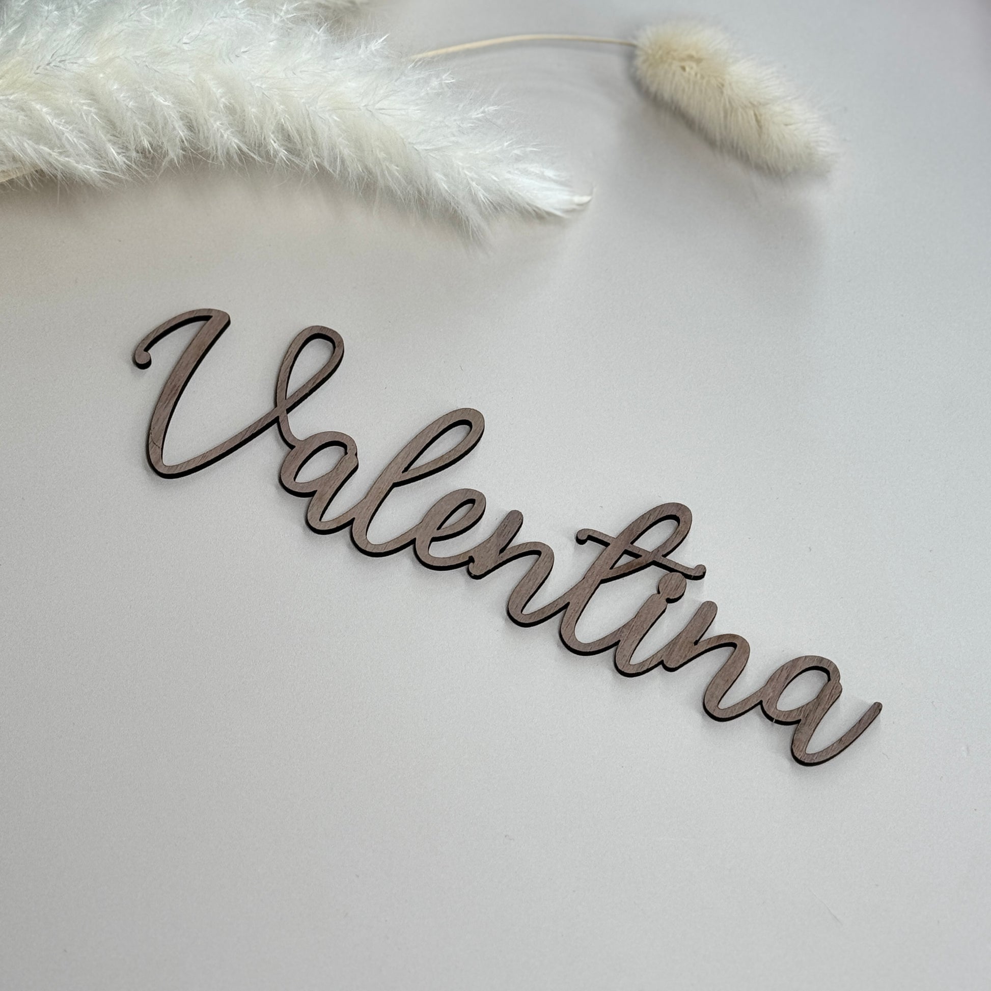 Nussbaum Tischkarten Personalisierte Namensschilder aus Holz – Stilvolle Platzkarten für Hochzeit, Taufe, Geburtstag & Feierlichkeiten Boho Tischdeko und Natur Stil dunkel Walnuss