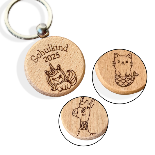 Schlüsselanhänger „Schulkind 2025“ – personalisierbar mit Name & Motiv aus Holz