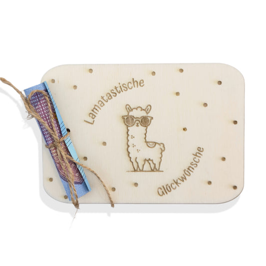 Holzkarte Lama / Alpaka – Geldgeschenk mit Band zum Anbinden – Personalisiertes Geldgeschenk aus Holz